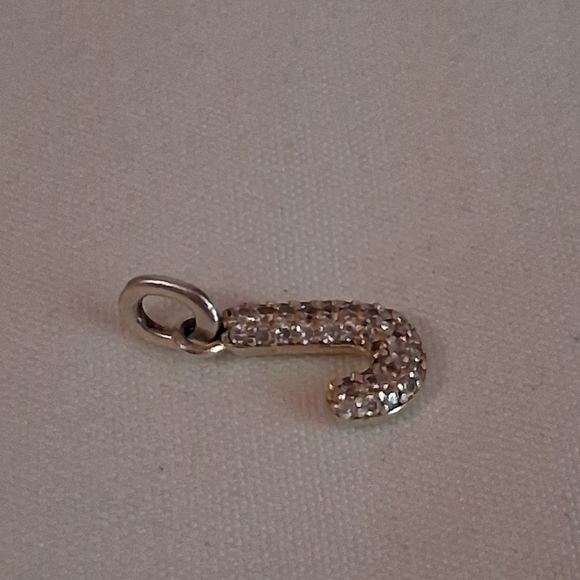 925 Sterling Silver J Pendant - Picture 2 of 6